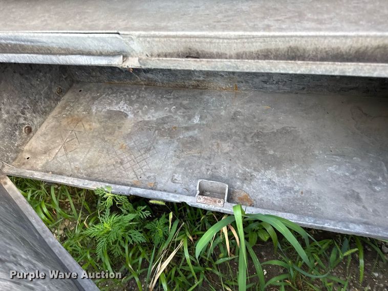 image for item EN4589 2005 Fontaine AFTW-5-8048WSAWI flatbed trailer