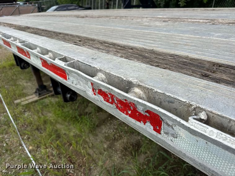 image for item EN4589 2005 Fontaine AFTW-5-8048WSAWI flatbed trailer