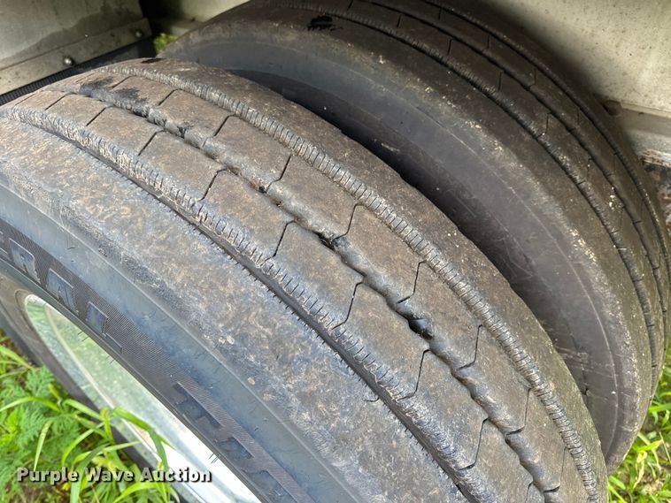 image for item EN4589 2005 Fontaine AFTW-5-8048WSAWI flatbed trailer