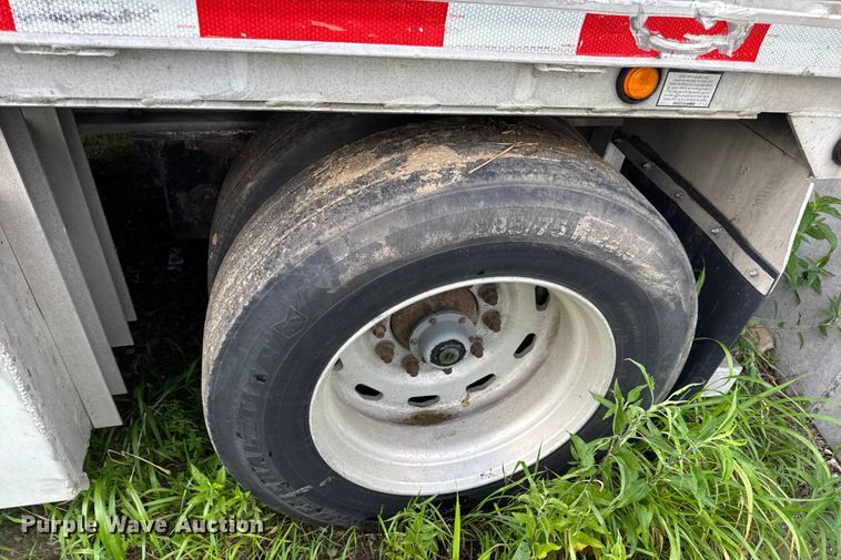 image for item EN4589 2005 Fontaine AFTW-5-8048WSAWI flatbed trailer