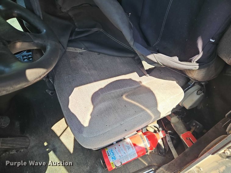 image for item EO4507 2009 Kenworth T800 truck cab and chassis