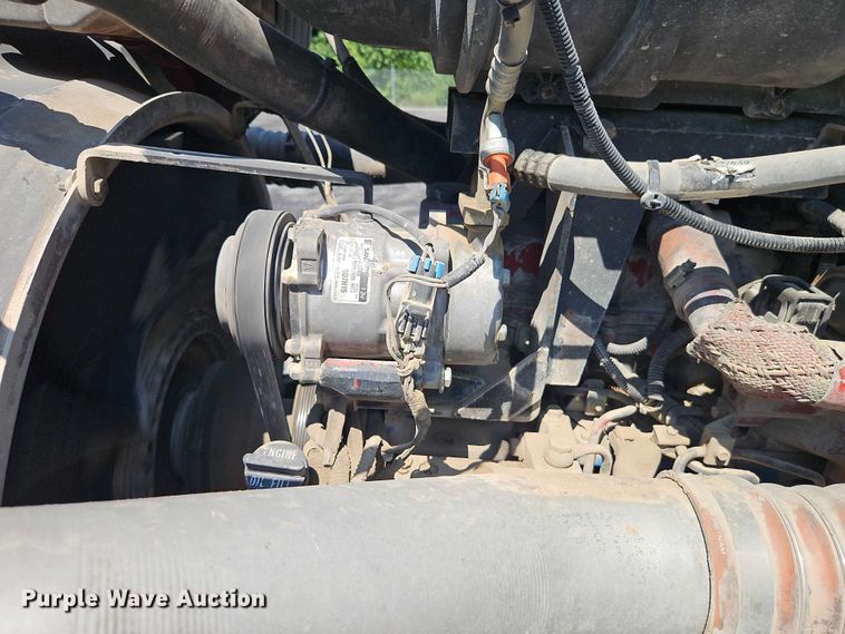 image for item EO4507 2009 Kenworth T800 truck cab and chassis