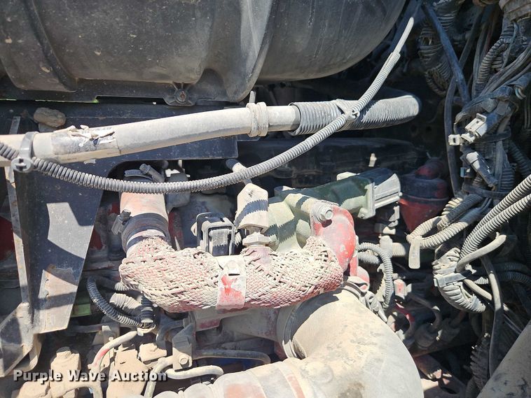 image for item EO4507 2009 Kenworth T800 truck cab and chassis