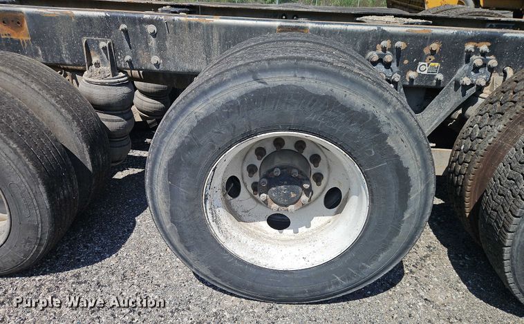 image for item EO4507 2009 Kenworth T800 truck cab and chassis