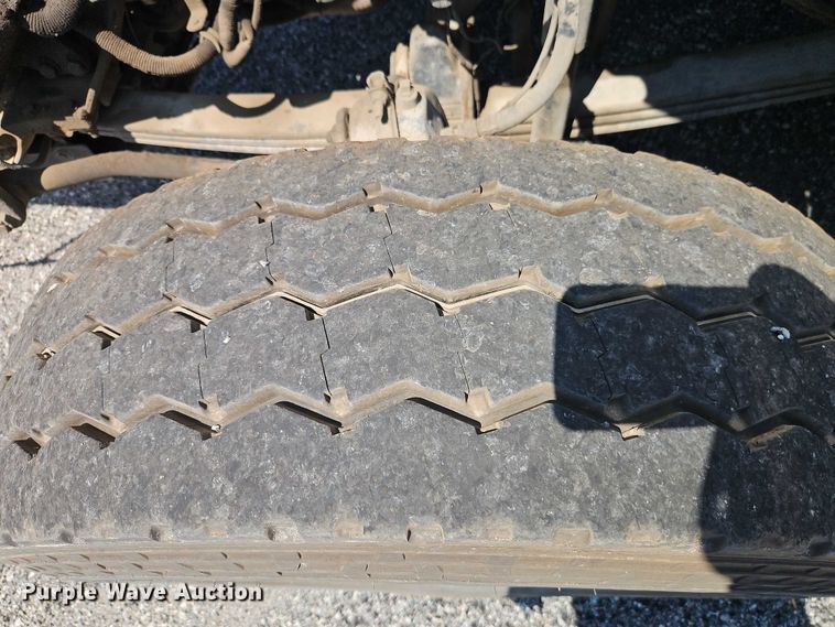 image for item EO4507 2009 Kenworth T800 truck cab and chassis