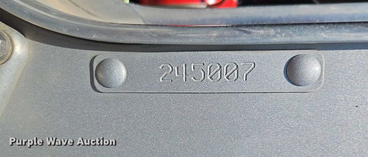 image for item EO4507 2009 Kenworth T800 truck cab and chassis