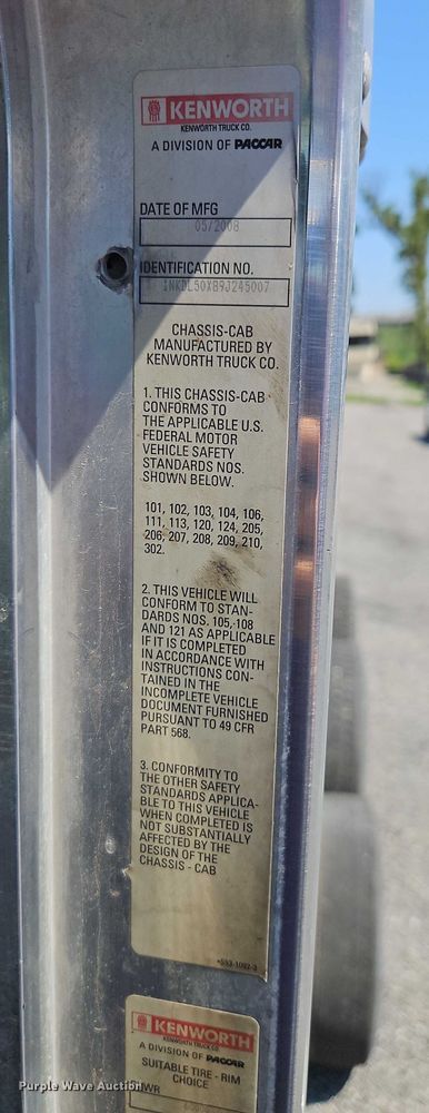 image for item EO4507 2009 Kenworth T800 truck cab and chassis