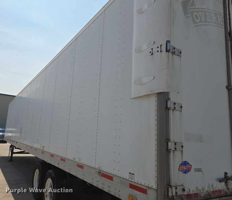 image for item EQ6556 2007 Utility dry van trailer