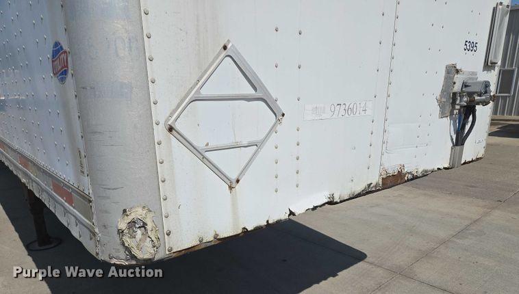 image for item EQ6556 2007 Utility dry van trailer