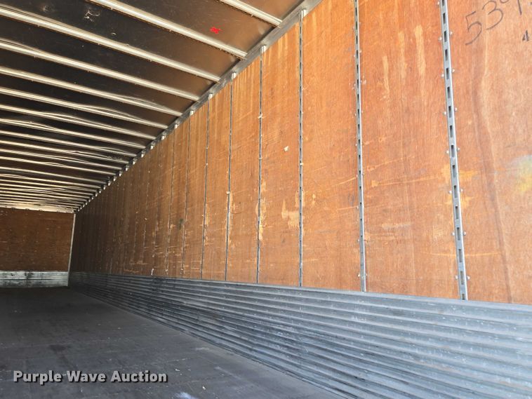 image for item EQ6556 2007 Utility dry van trailer