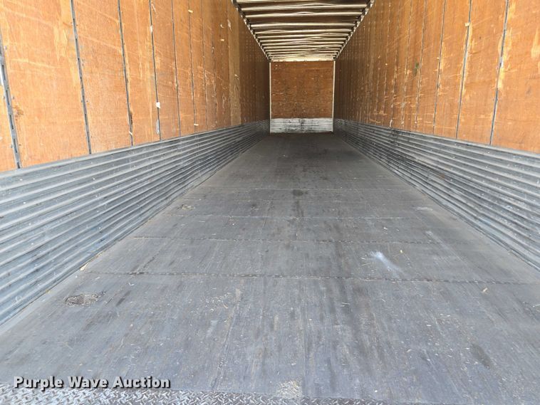 image for item EQ6556 2007 Utility dry van trailer