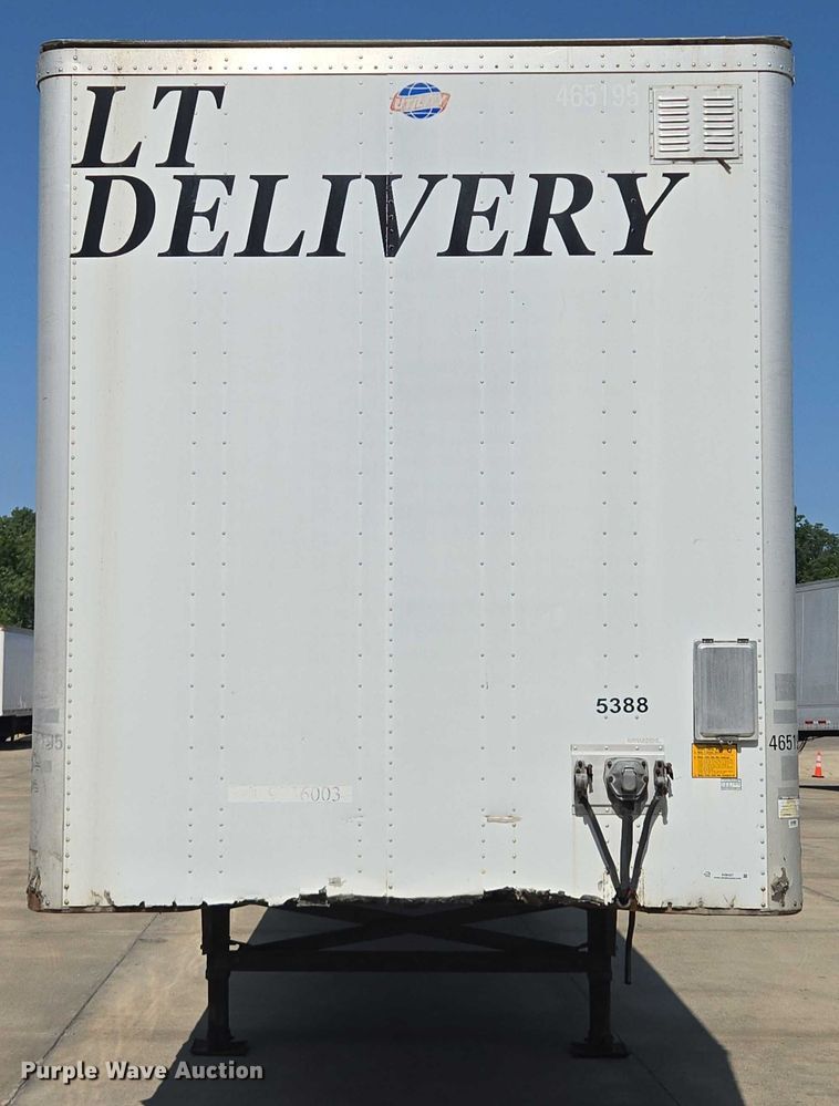 image for item EQ6557 2007 Utility dry van trailer