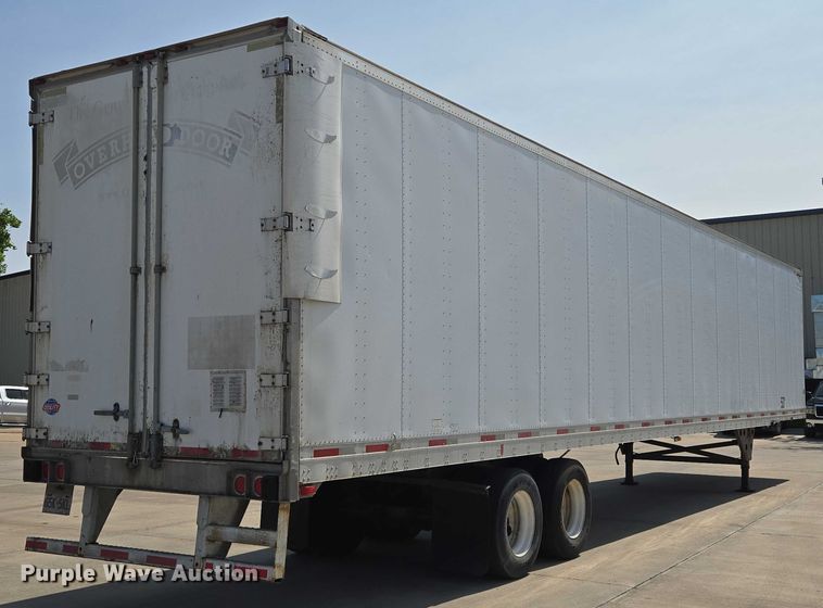 image for item EQ6557 2007 Utility dry van trailer