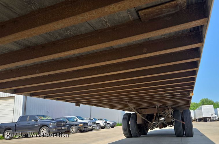 image for item EQ6557 2007 Utility dry van trailer