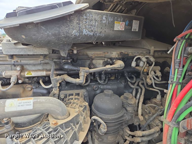 image for item ER5258 2015 Freightliner Cascadia 125 semi truck