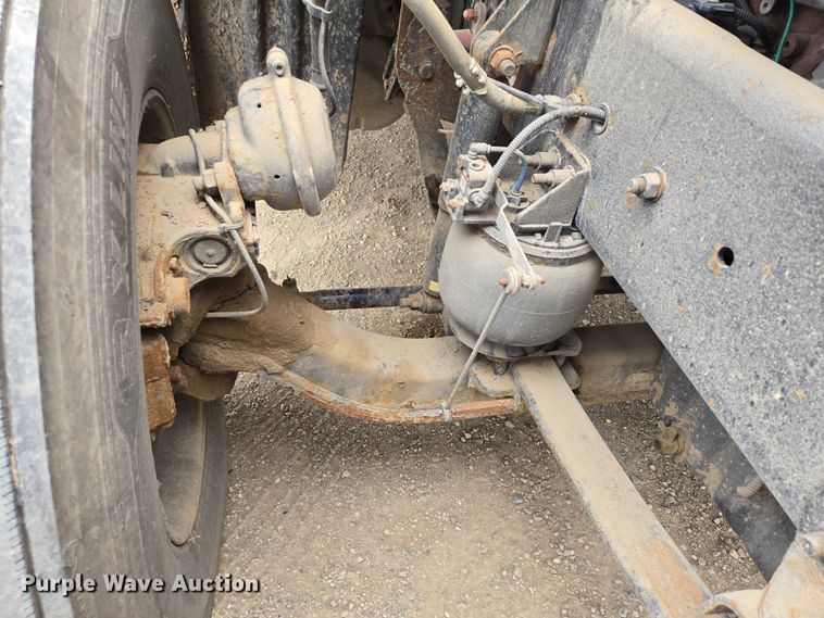 image for item ER5258 2015 Freightliner Cascadia 125 semi truck