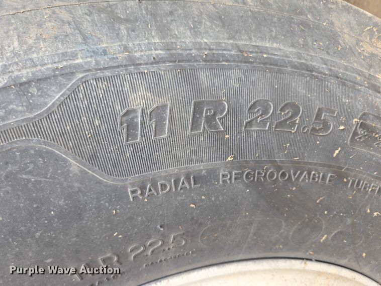 image for item ER5258 2015 Freightliner Cascadia 125 semi truck