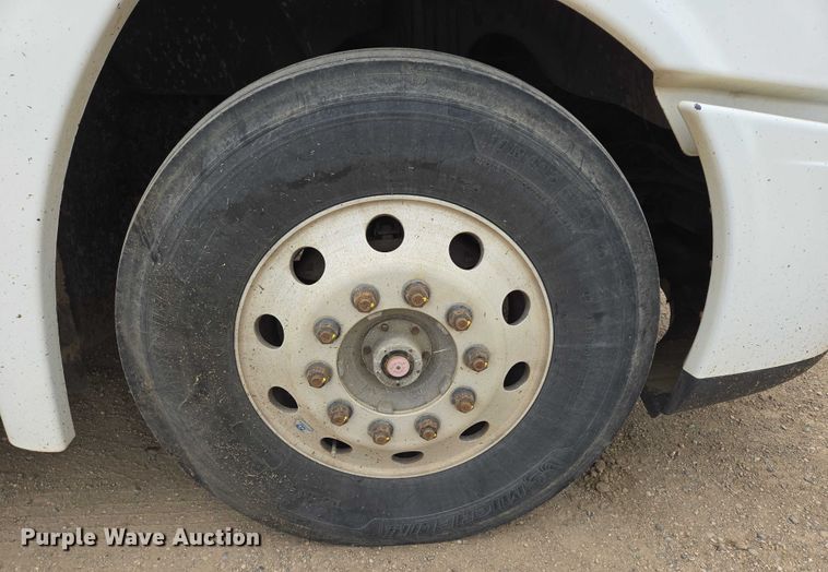 image for item ER5258 2015 Freightliner Cascadia 125 semi truck