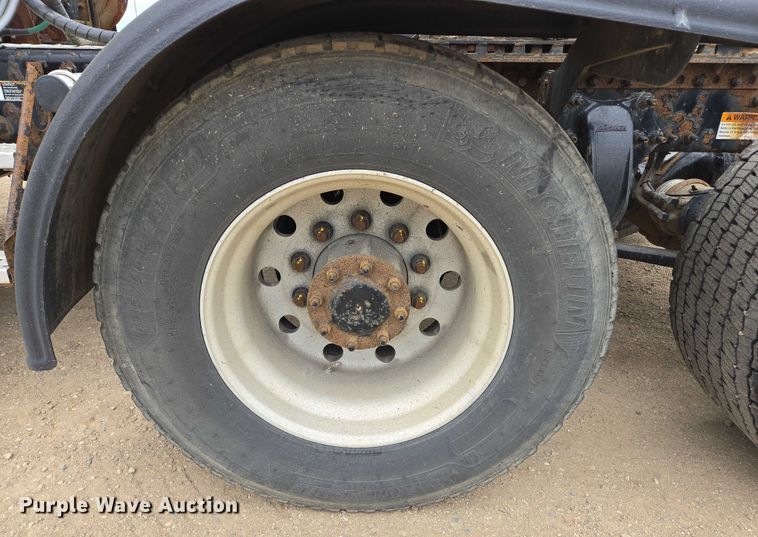 image for item ER5258 2015 Freightliner Cascadia 125 semi truck