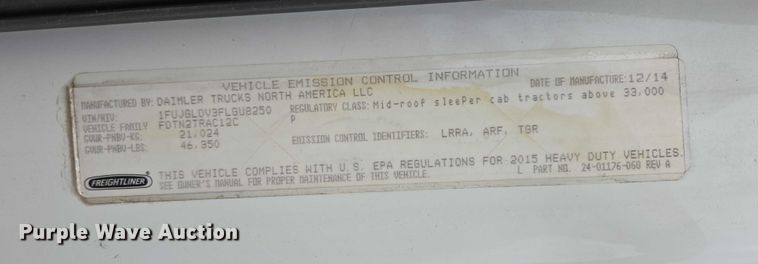 image for item ER5258 2015 Freightliner Cascadia 125 semi truck