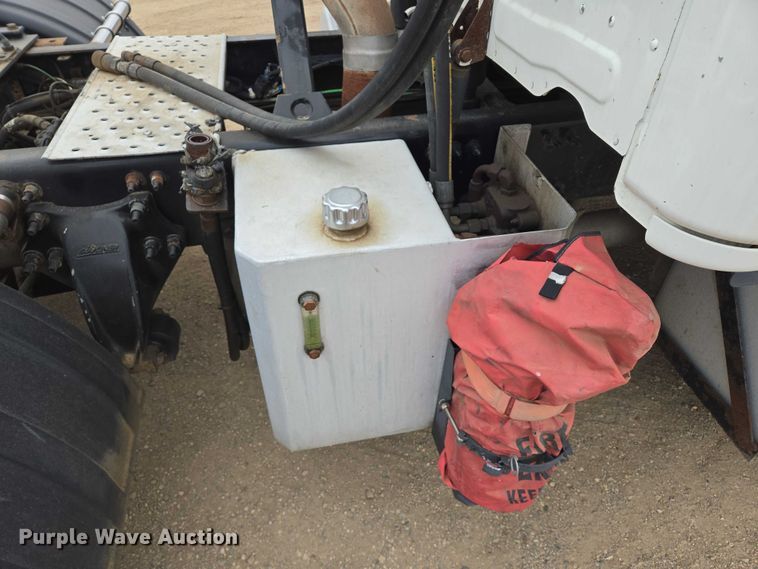 image for item ER5259 2015 Freightliner Cascadia 125 semi truck