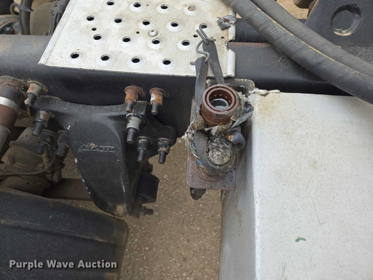 image for item ER5259 2015 Freightliner Cascadia 125 semi truck