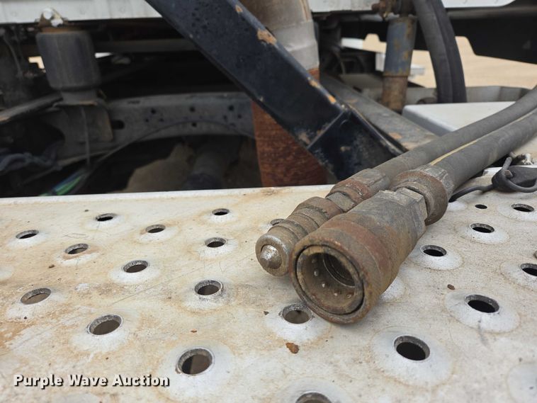 image for item ER5259 2015 Freightliner Cascadia 125 semi truck