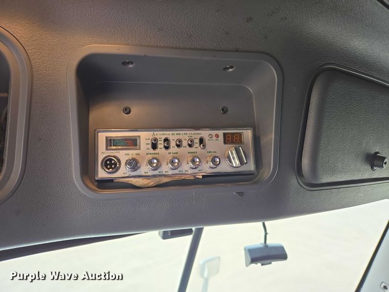 image for item ER5259 2015 Freightliner Cascadia 125 semi truck