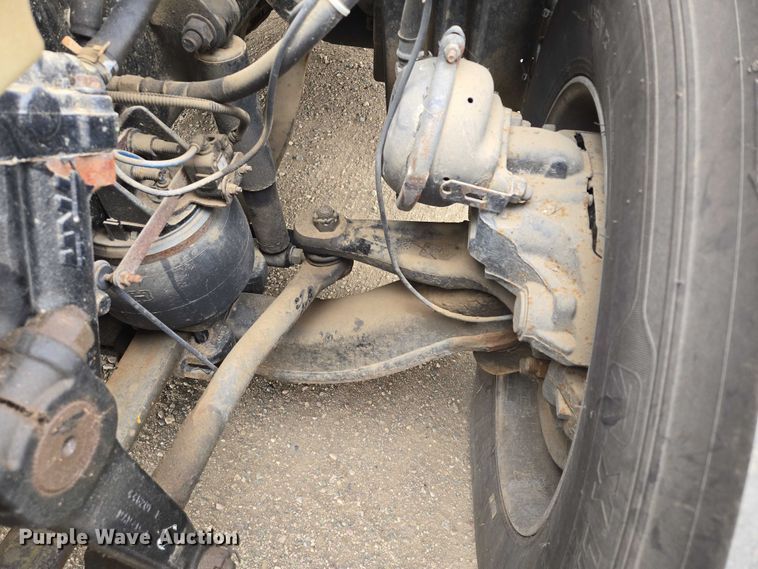 image for item ER5259 2015 Freightliner Cascadia 125 semi truck