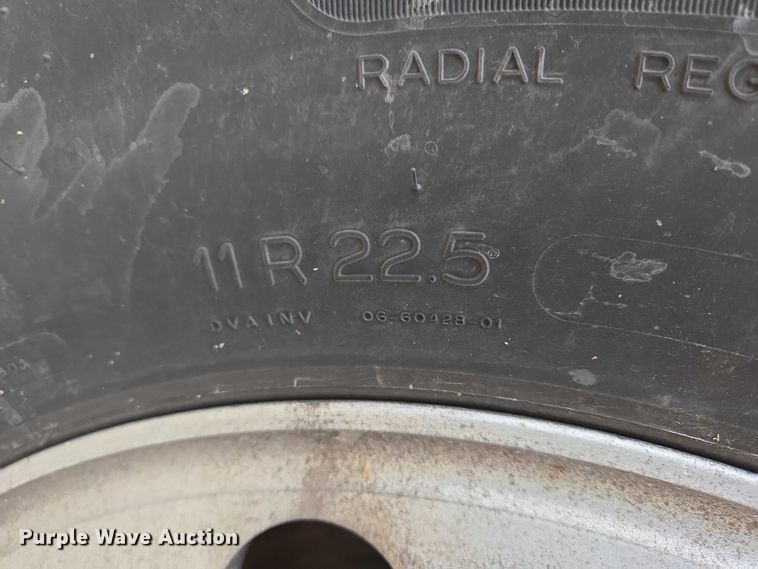 image for item ER5259 2015 Freightliner Cascadia 125 semi truck