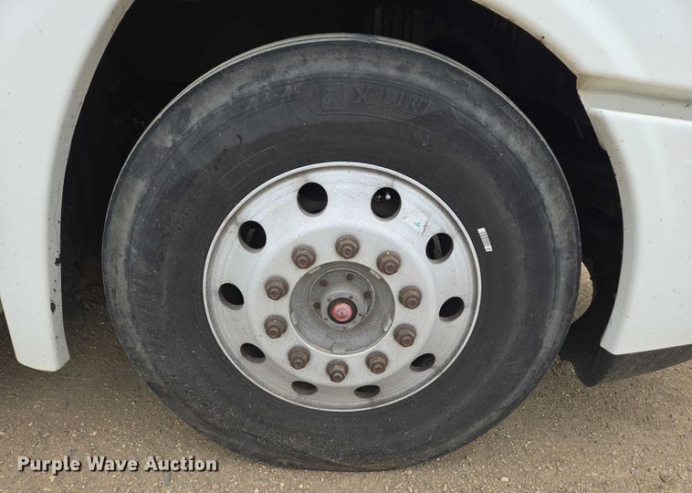 image for item ER5259 2015 Freightliner Cascadia 125 semi truck