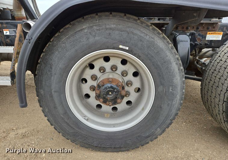 image for item ER5259 2015 Freightliner Cascadia 125 semi truck