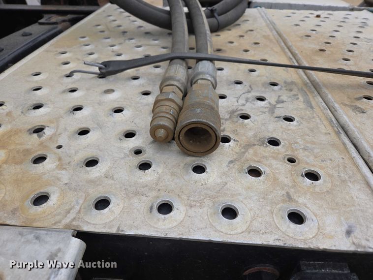 image for item ER5262 2014 Freightliner Cascadia 125 semi truck