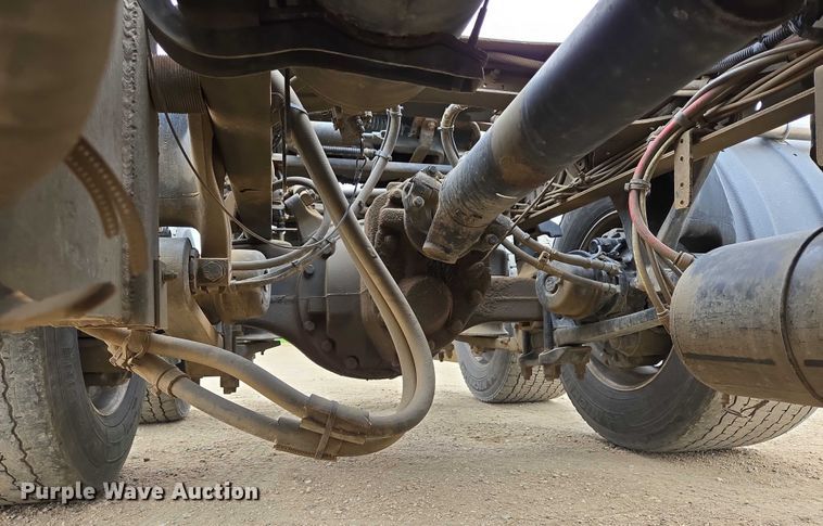 image for item ER5262 2014 Freightliner Cascadia 125 semi truck