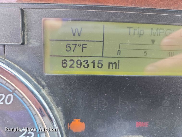 image for item ER5262 2014 Freightliner Cascadia 125 semi truck