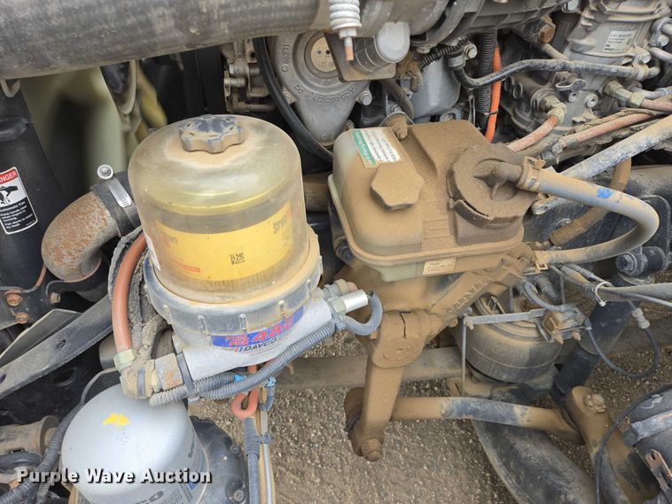 image for item ER5262 2014 Freightliner Cascadia 125 semi truck