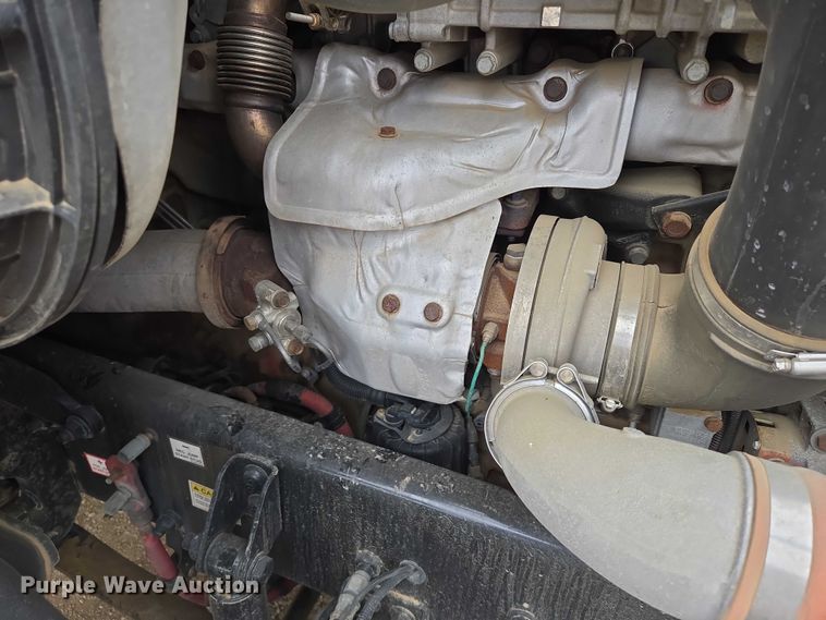 image for item ER5262 2014 Freightliner Cascadia 125 semi truck