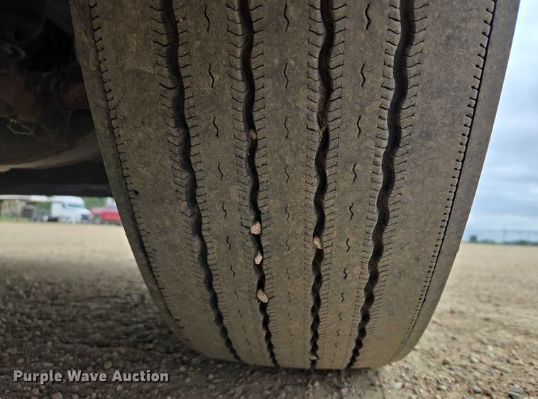 image for item ER5262 2014 Freightliner Cascadia 125 semi truck