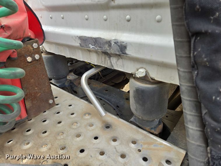 image for item ER5263 2015 Freightliner Cascadia 125 semi truck