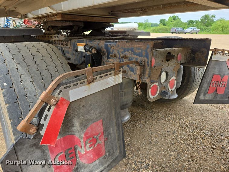 image for item ER5263 2015 Freightliner Cascadia 125 semi truck