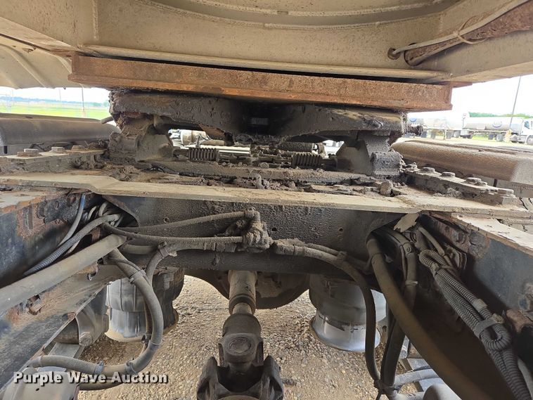 image for item ER5263 2015 Freightliner Cascadia 125 semi truck