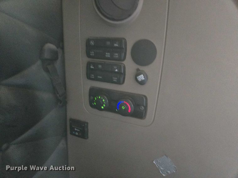 image for item ER5263 2015 Freightliner Cascadia 125 semi truck