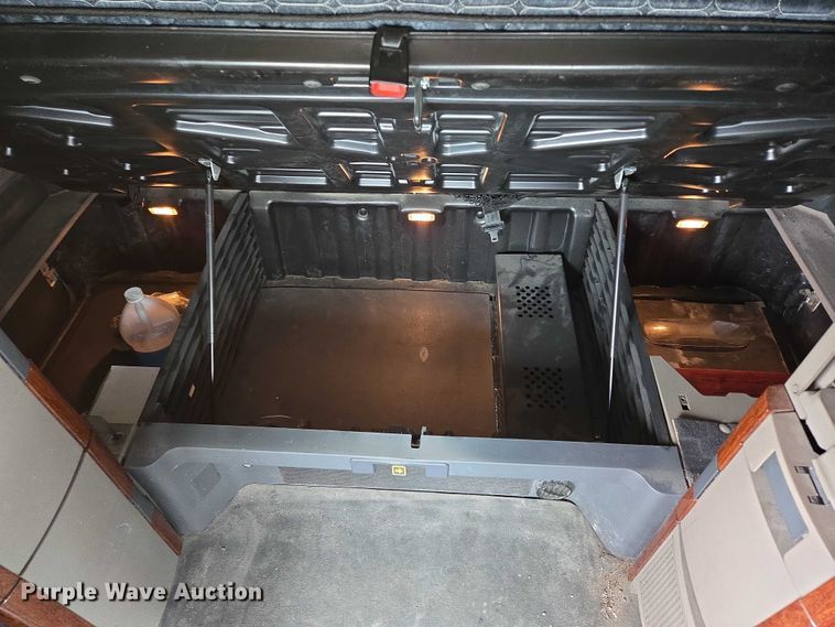 image for item ER5263 2015 Freightliner Cascadia 125 semi truck