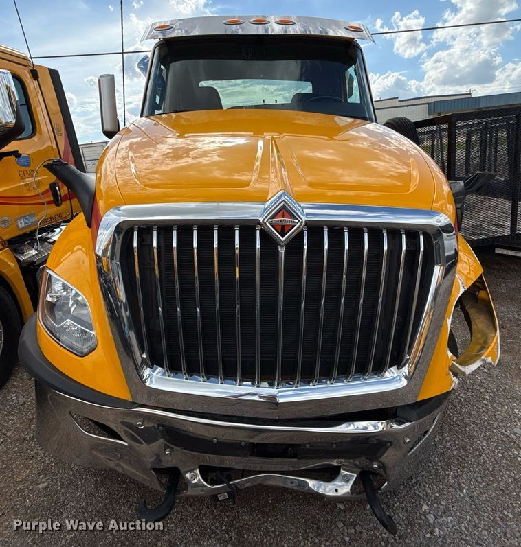 image for item HI9250 2023 International LT625 semi truck