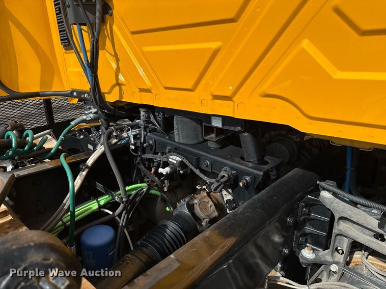 image for item HI9250 2023 International LT625 semi truck