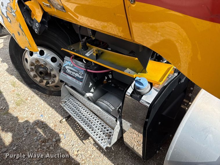 image for item HI9250 2023 International LT625 semi truck