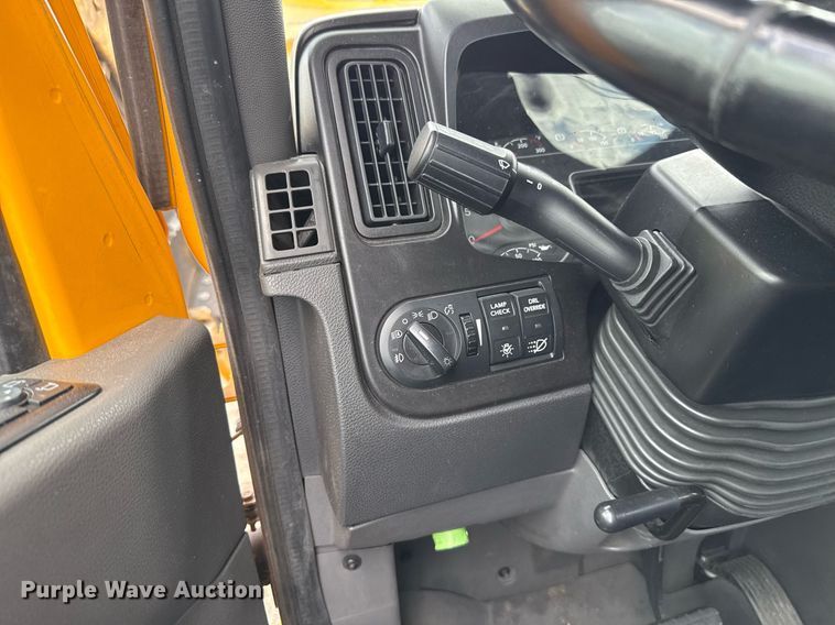 image for item HI9250 2023 International LT625 semi truck