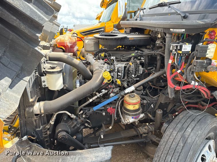 image for item HI9250 2023 International LT625 semi truck