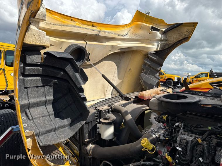 image for item HI9250 2023 International LT625 semi truck