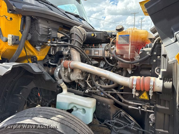 image for item HI9250 2023 International LT625 semi truck